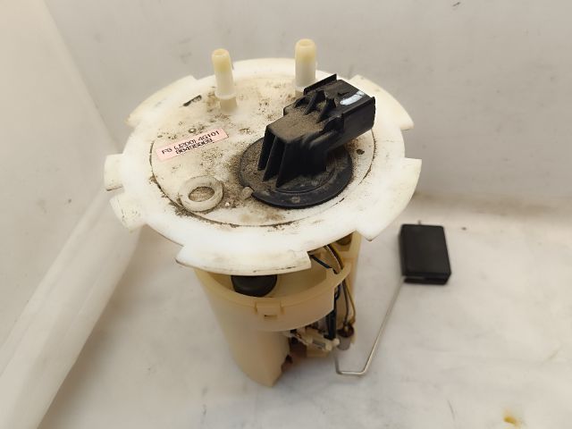 bontott DAEWOO NUBIRA Üzemanyag Szivattyú