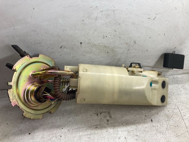 bontott DAEWOO NUBIRA Üzemanyag Szivattyú