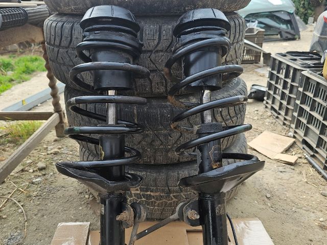 bontott DAEWOO NUBIRA Jobb első Gólyaláb (Lengécsillapító, Rugó)