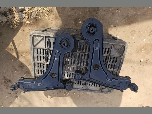 bontott DAEWOO NUBIRA Jobb első Lengőkar