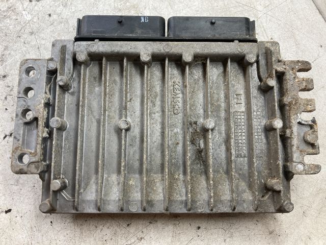 bontott DAEWOO NUBIRA Motorvezérlő