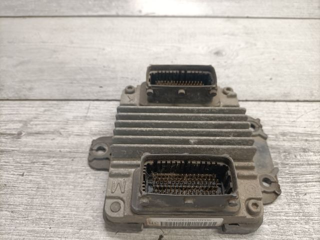 bontott DAEWOO NUBIRA Motorvezérlő