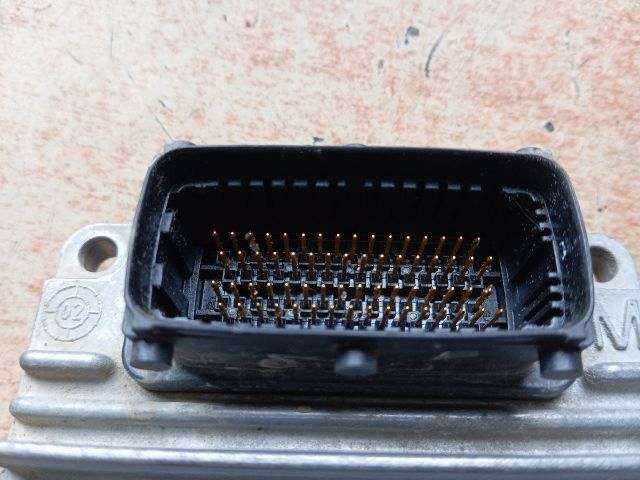 bontott DAEWOO NUBIRA Motorvezérlő