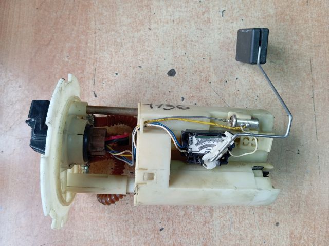 bontott DAEWOO NUBIRA Üzemanyag Szivattyú