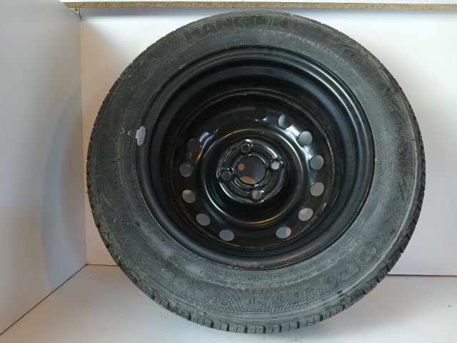 bontott DAEWOO NUBIRA Acélfelni Gumival (1 db)