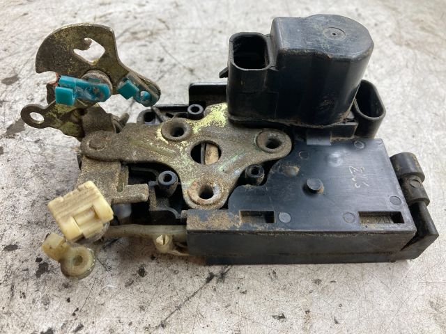 bontott DAEWOO NUBIRA Bal első Ajtózár