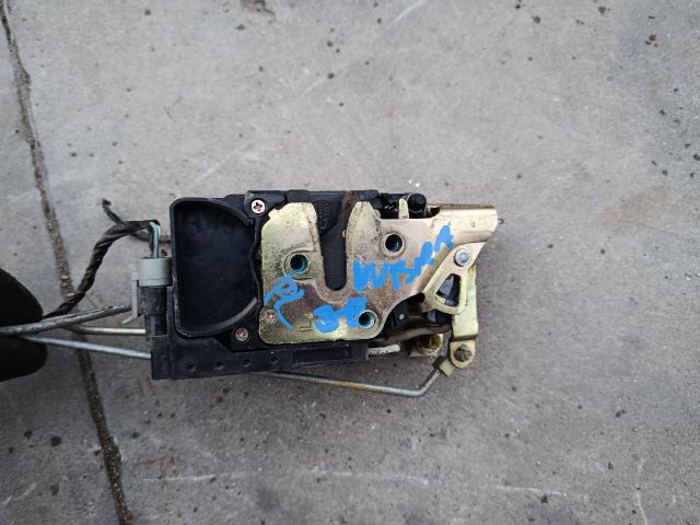 bontott DAEWOO NUBIRA Bal első Ajtózár