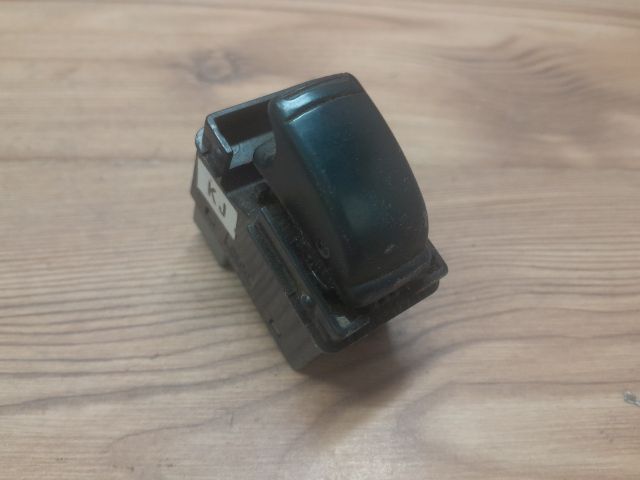 bontott DAEWOO NUBIRA Bal hátsó Ablakemelő Kapcsoló