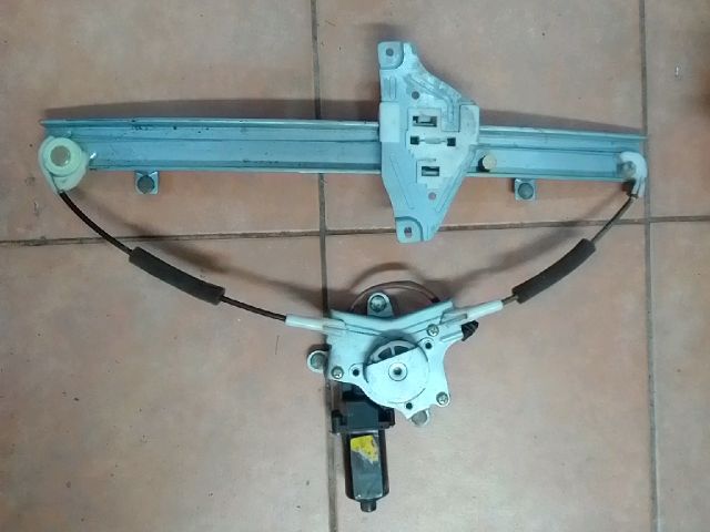 bontott DAEWOO NUBIRA Bal hátsó Ablakemelő Szerkezet (Elektromos)