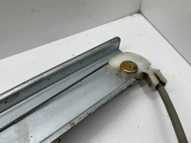 bontott DAEWOO NUBIRA Bal hátsó Ablakemelő Szerkezet (Elektromos)