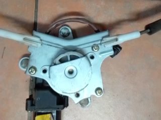bontott DAEWOO NUBIRA Bal hátsó Ablakemelő Szerkezet (Elektromos)