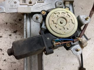 bontott DAEWOO NUBIRA Bal hátsó Ablakemelő Szerkezet (Elektromos)