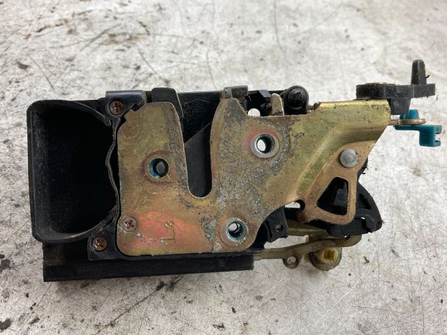 bontott DAEWOO NUBIRA Bal hátsó Ajtózár