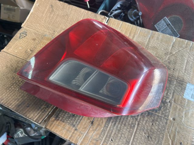 bontott DAEWOO NUBIRA Bal Hátsó Lámpa