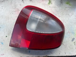 bontott DAEWOO NUBIRA Bal Hátsó Lámpa