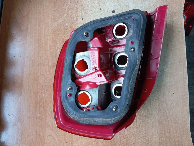 bontott DAEWOO NUBIRA Bal Hátsó Lámpa