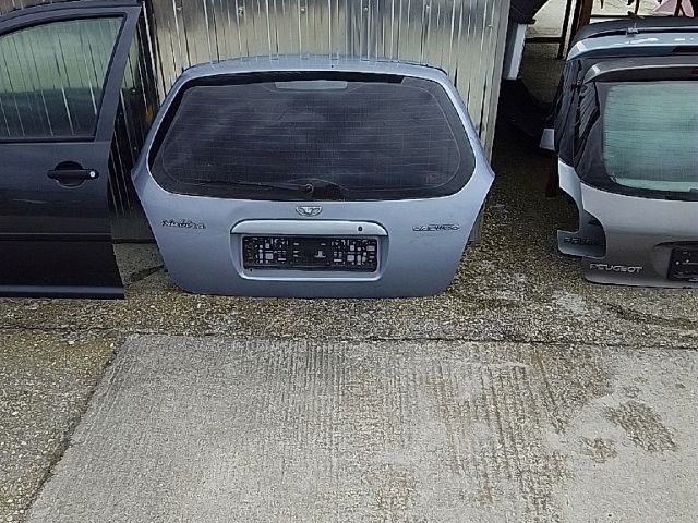 bontott DAEWOO NUBIRA Csomagtérajtó (Üres lemez)