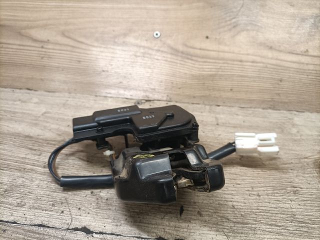 bontott DAEWOO NUBIRA Csomagtérajtó Zárszerkezet