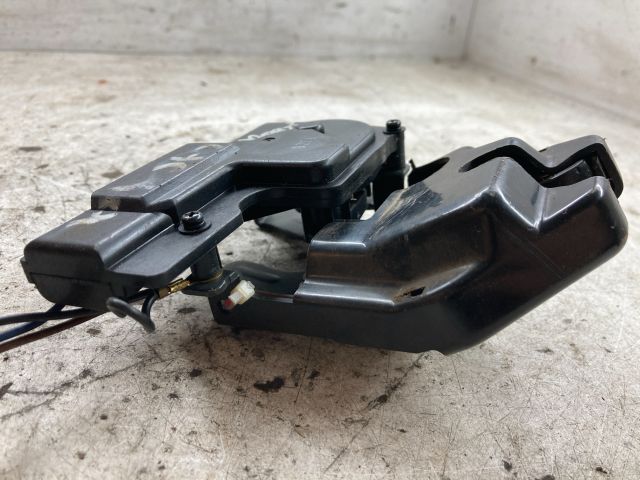 bontott DAEWOO NUBIRA Csomagtérajtó Zárszerkezet