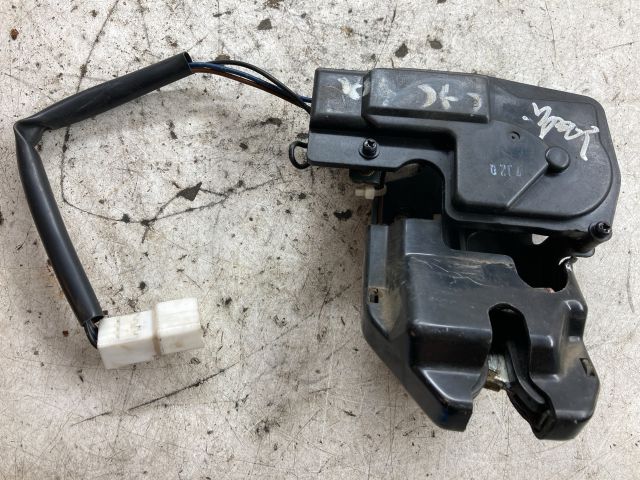 bontott DAEWOO NUBIRA Csomagtérajtó Zárszerkezet