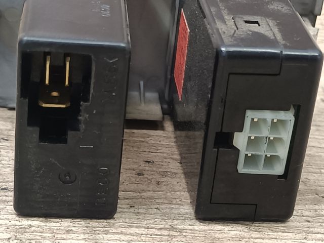 bontott DAEWOO NUBIRA Fényszórómagasság Állító Kapcsoló