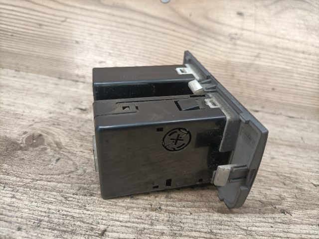 bontott DAEWOO NUBIRA Fényszórómagasság Állító Kapcsoló