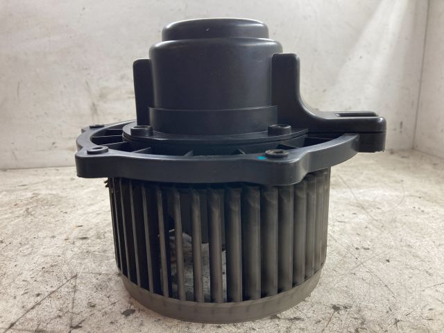 bontott DAEWOO NUBIRA Fűtőmotor (Klímás)