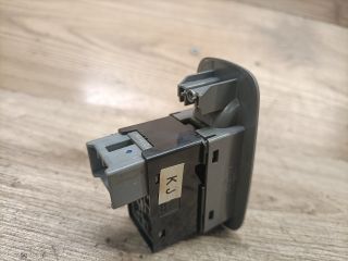 bontott DAEWOO NUBIRA Jobb első Ablakemelő Kapcsoló