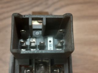 bontott DAEWOO NUBIRA Jobb első Ablakemelő Kapcsoló