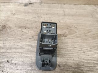 bontott DAEWOO NUBIRA Jobb első Ablakemelő Kapcsoló