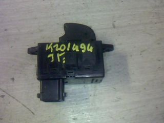 bontott DAEWOO NUBIRA Jobb első Ablakemelő Kapcsoló