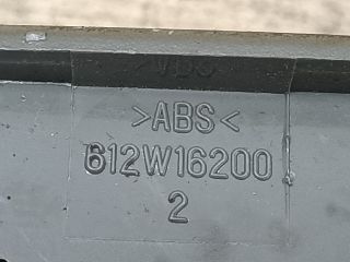 bontott DAEWOO NUBIRA Jobb első Ablakemelő Kapcsoló