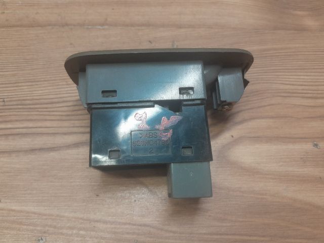 bontott DAEWOO NUBIRA Jobb első Ablakemelő Kapcsoló