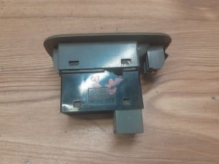 bontott DAEWOO NUBIRA Jobb első Ablakemelő Kapcsoló