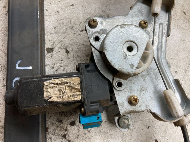 bontott DAEWOO NUBIRA Jobb első Ablakemelő Szerkezet (Elektromos)
