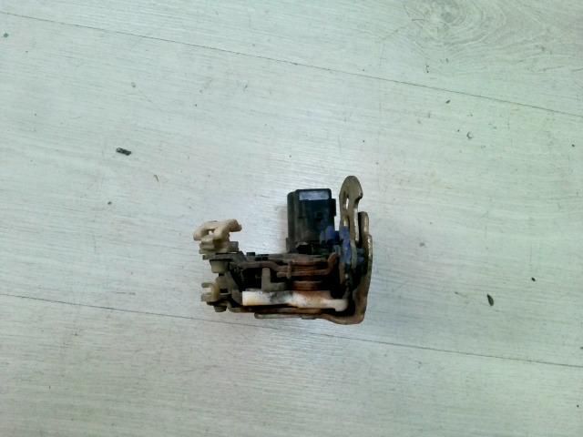 bontott DAEWOO NUBIRA Jobb első Ajtózár