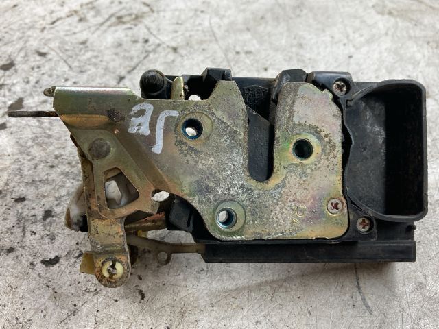 bontott DAEWOO NUBIRA Jobb első Ajtózár