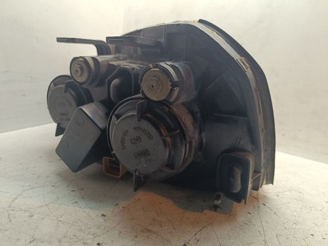 bontott DAEWOO NUBIRA Jobb Fényszóró