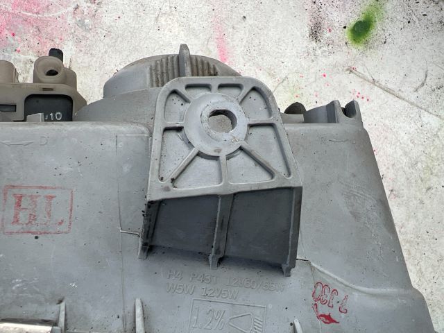 bontott DAEWOO NUBIRA Jobb Fényszóró