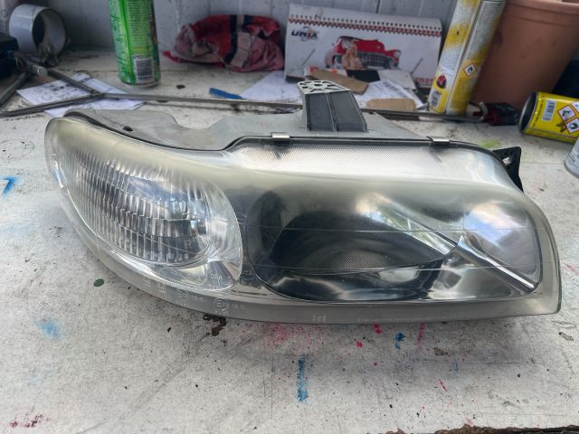 bontott DAEWOO NUBIRA Jobb Fényszóró