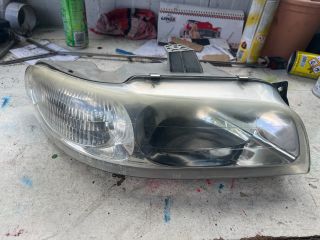 bontott DAEWOO NUBIRA Jobb Fényszóró