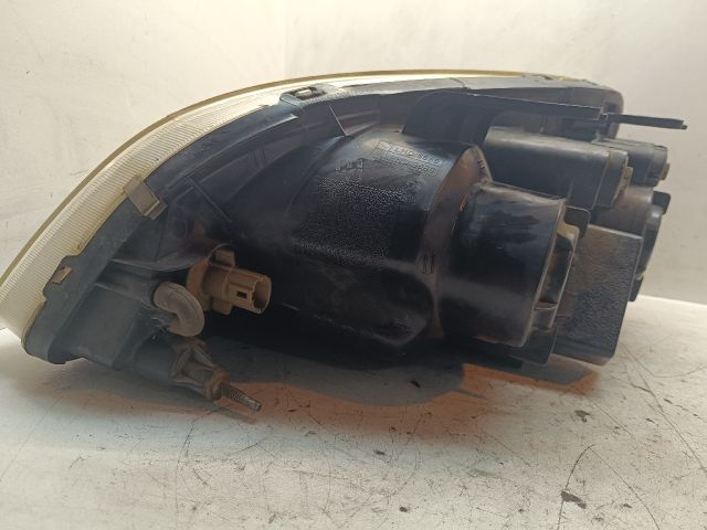 bontott DAEWOO NUBIRA Jobb Fényszóró