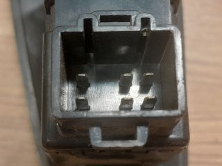 bontott DAEWOO NUBIRA Jobb hátsó Ablakemelő Kapcsoló