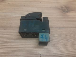 bontott DAEWOO NUBIRA Jobb hátsó Ablakemelő Kapcsoló