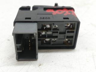 bontott DAEWOO NUBIRA Jobb hátsó Ablakemelő Kapcsoló