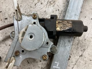 bontott DAEWOO NUBIRA Jobb hátsó Ablakemelő Szerkezet (Elektromos)