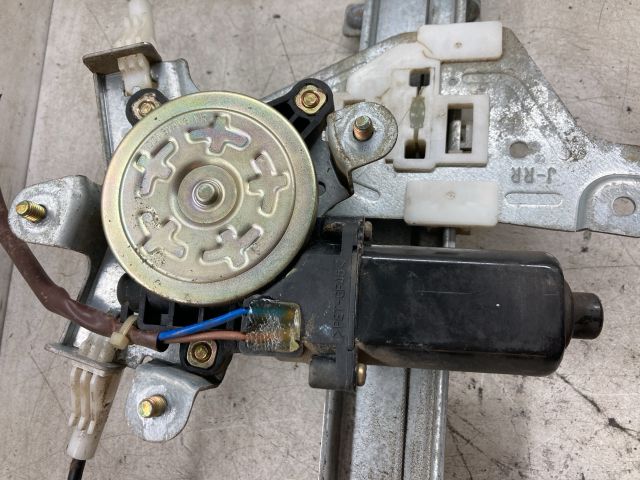 bontott DAEWOO NUBIRA Jobb hátsó Ablakemelő Szerkezet (Elektromos)