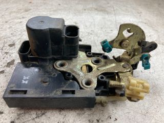 bontott DAEWOO NUBIRA Jobb hátsó Ajtózár