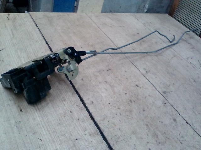 bontott DAEWOO NUBIRA Jobb hátsó Ajtózár