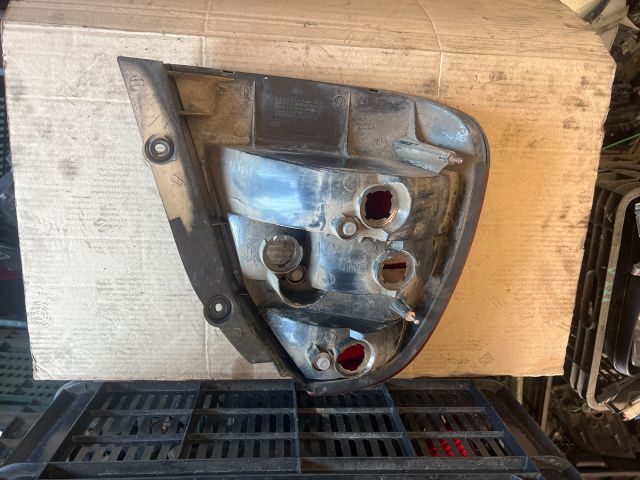 bontott DAEWOO NUBIRA Jobb Hátsó Lámpa